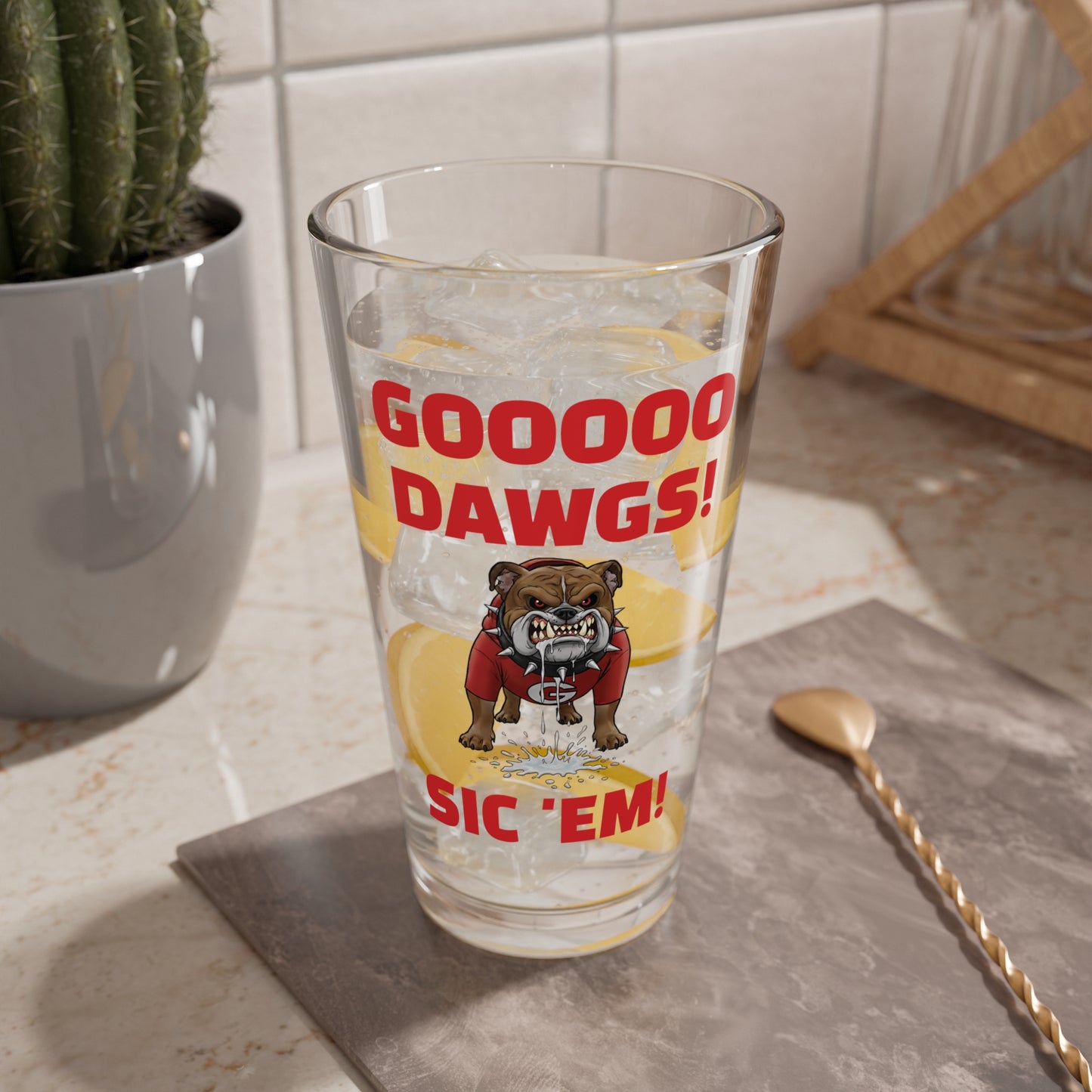 "Gooooo Dawgs! Sic 'Em!" Bulldog Fan Pint - Mixing Glass